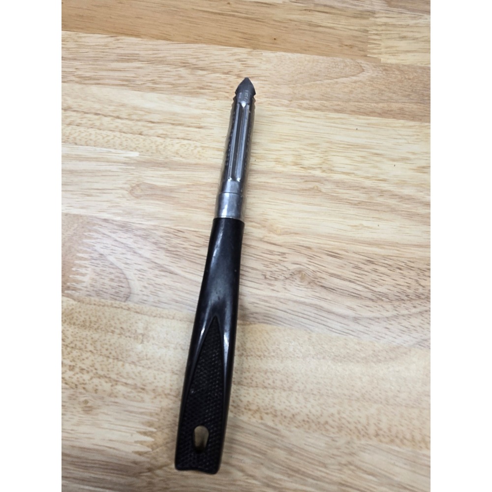 Vintage Ekco USA Vegetable Peeler Corer Tool Black Handle Stainless Steel Blade